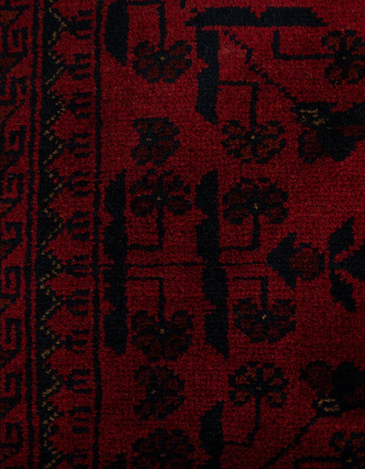 Detail image of  6' 8 x 9' 9  Hand Knotted Khal Mohammadi Wool Rug