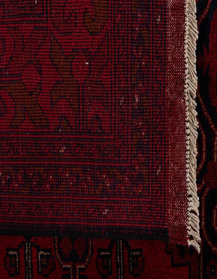 Detail image of  6' 8 x 9' 9  Hand Knotted Khal Mohammadi Wool Rug