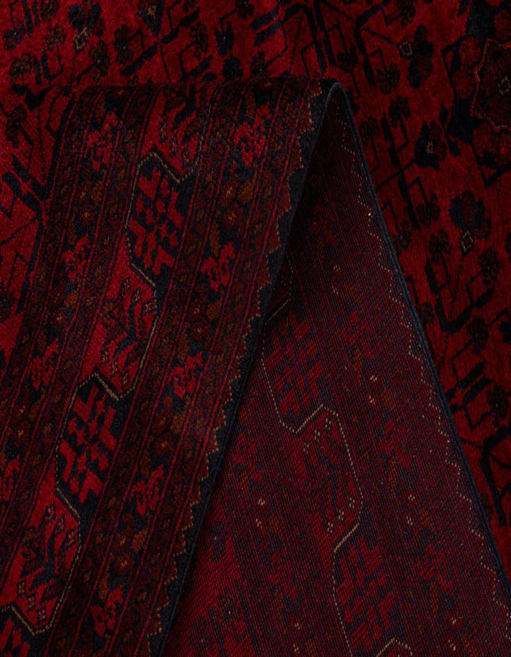 Detail image of  6' 6 x 9' 8  Hand Knotted Khal Mohammadi Wool Rug
