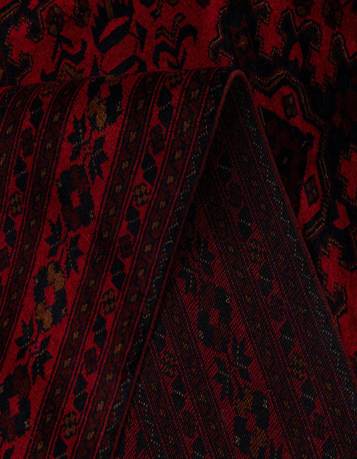 Detail image of  6' 6 x 9' 10  Hand Knotted Khal Mohammadi Wool Rug