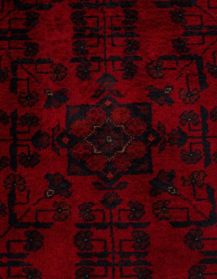 Detail image of  6' 8 x 9' 10  Hand Knotted Khal Mohammadi Wool Rug