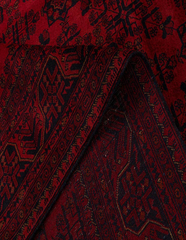 Detail image of  6' 9 x 9' 5  Hand Knotted Khal Mohammadi Wool Rug