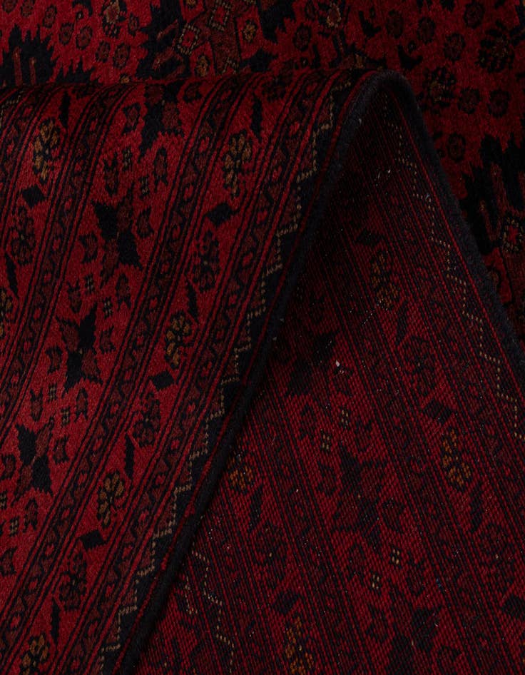 Detail image of  6' 10 x 10'  Hand Knotted Khal Mohammadi Wool Rug