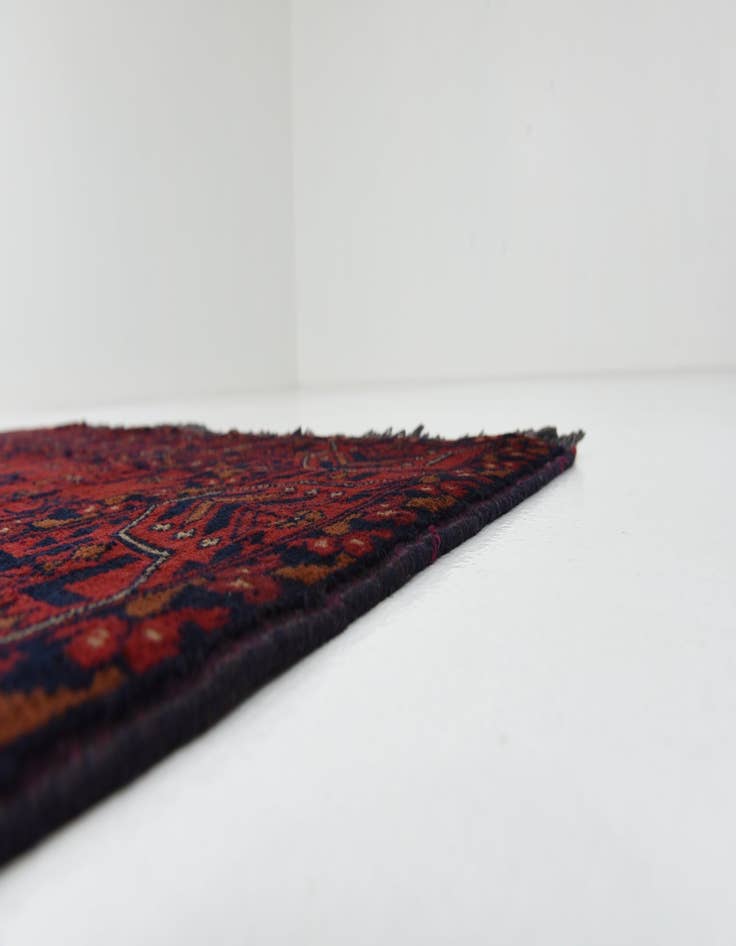 Detail image of  4' x 6' 7  Hand Knotted Khal Mohammadi Oriental Rug