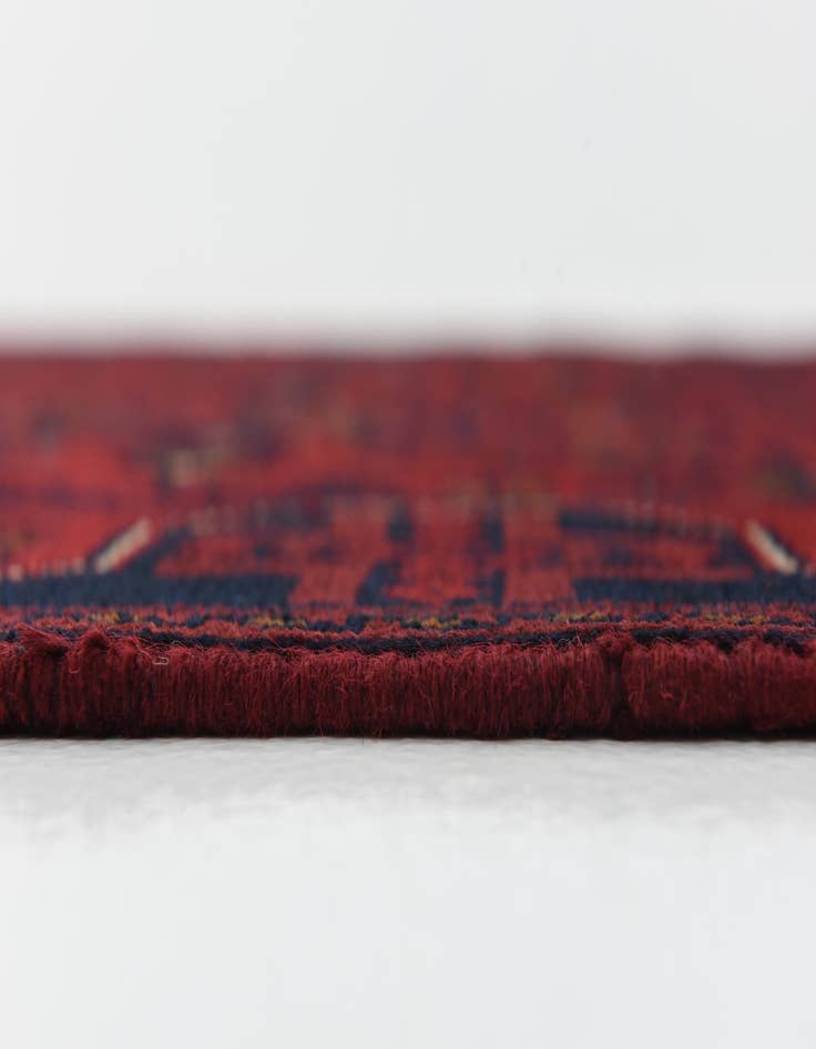 Detail image of  4' x 6' 8  Hand Knotted Khal Mohammadi Oriental Rug