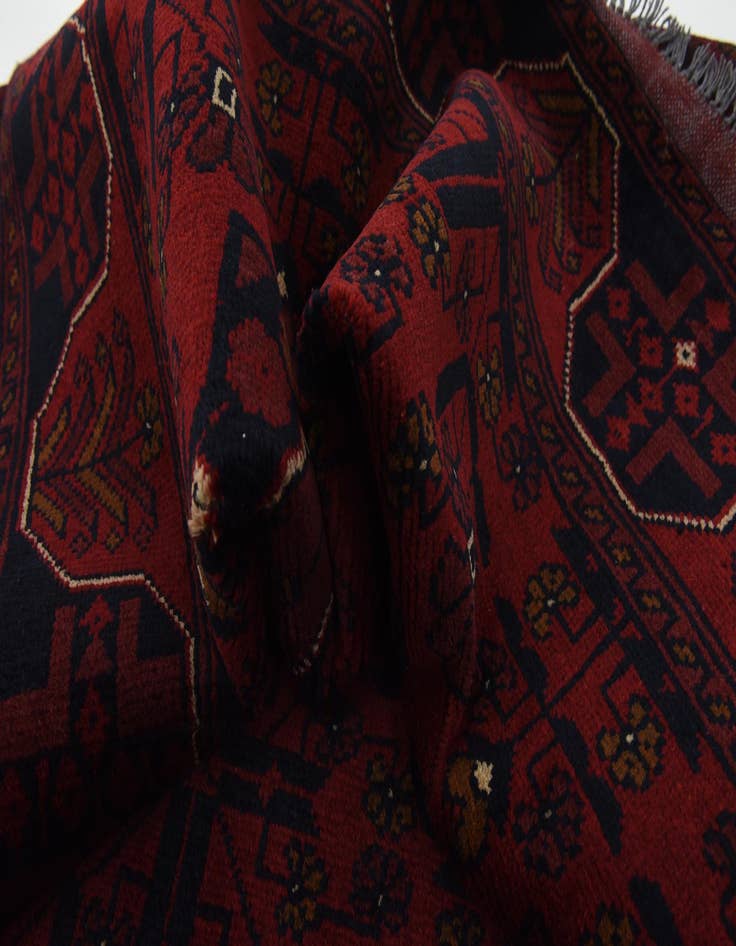 Detail image of  4' x 6' 8  Hand Knotted Khal Mohammadi Oriental Rug