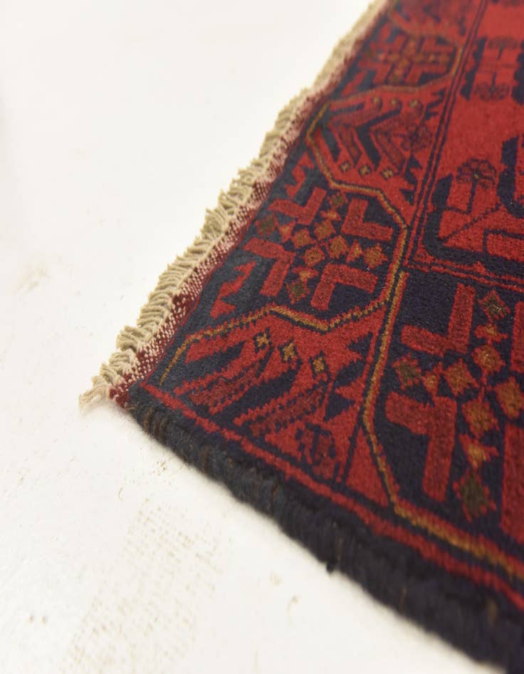 Detail image of 2' 8 x 4' 2 Hand Knotted Khal Mohammadi Wool Rug