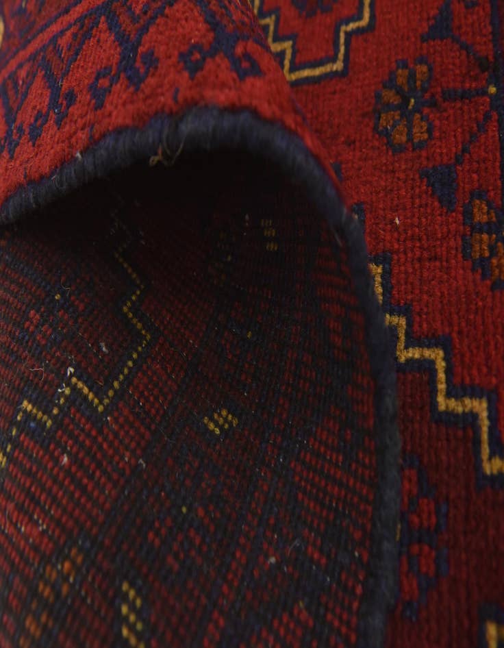 Detail image of 2' 6 x 3' 11 Hand Knotted Khal Mohammadi Wool Rug
