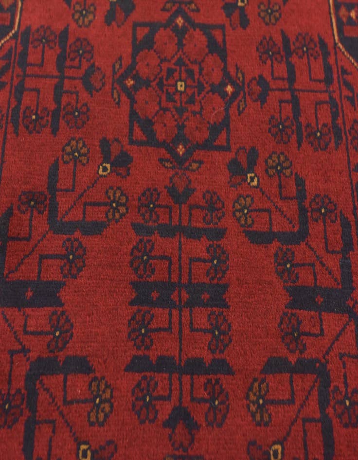 Detail image of 2' 6 x 3' 11 Hand Knotted Khal Mohammadi Wool Rug