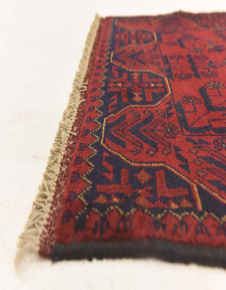 Detail image of 2' 6 x 3' 11 Hand Knotted Khal Mohammadi Wool Rug