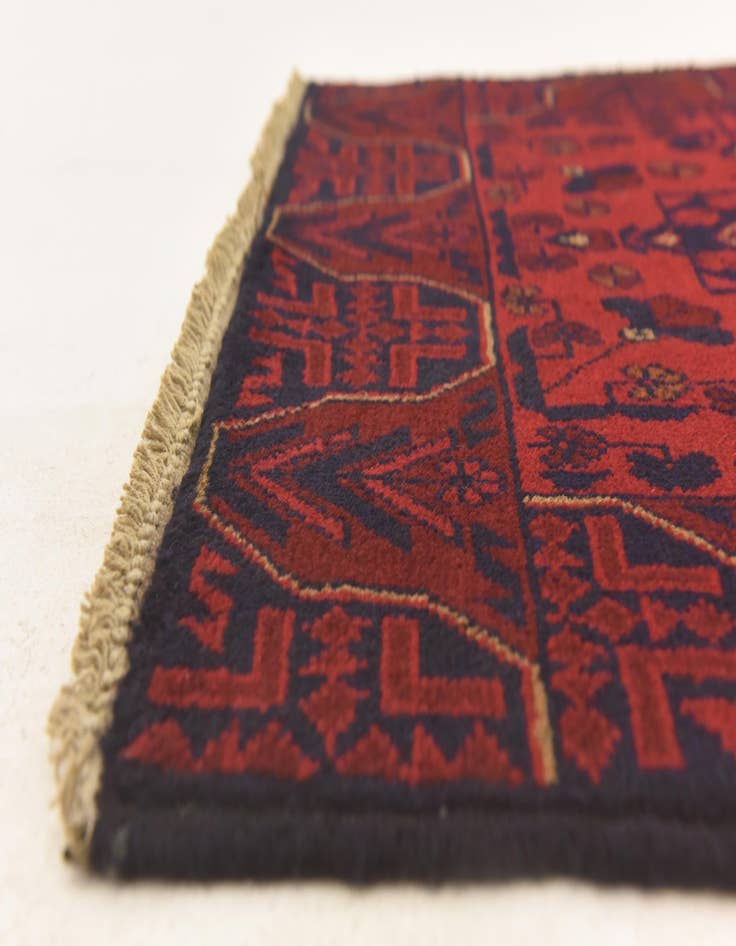 Detail image of 2' 7 x 4' 1 Hand Knotted Khal Mohammadi Wool Rug