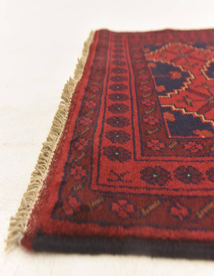 Detail image of 2' 6 x 4' Hand Knotted Khal Mohammadi Wool Rug