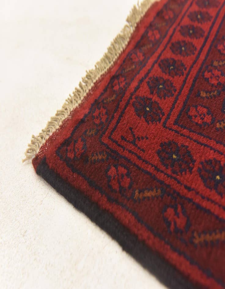 Detail image of 2' 6 x 4' Hand Knotted Khal Mohammadi Wool Rug