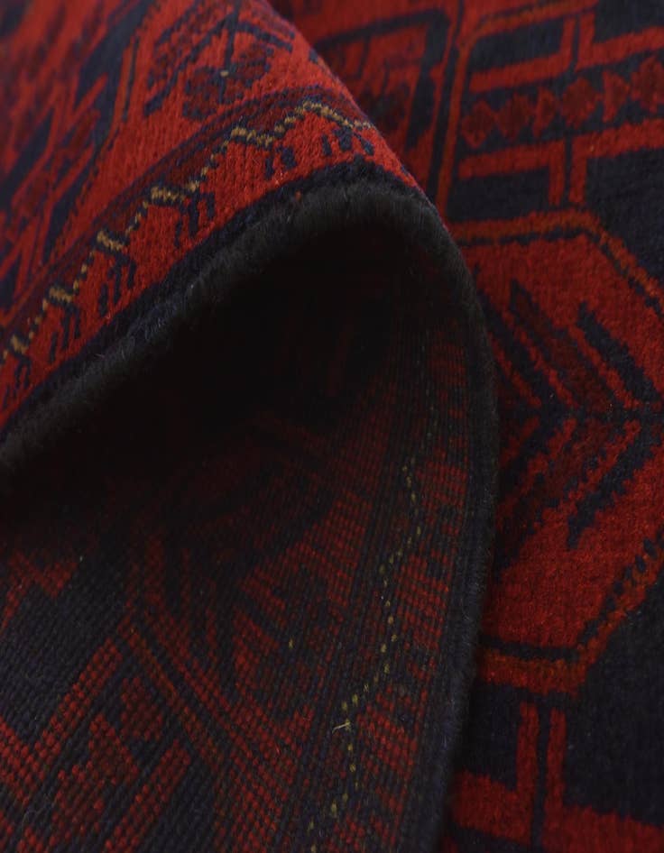 Detail image of  2' 7 x 4' 2  Hand Knotted Khal Mohammadi Wool Rug