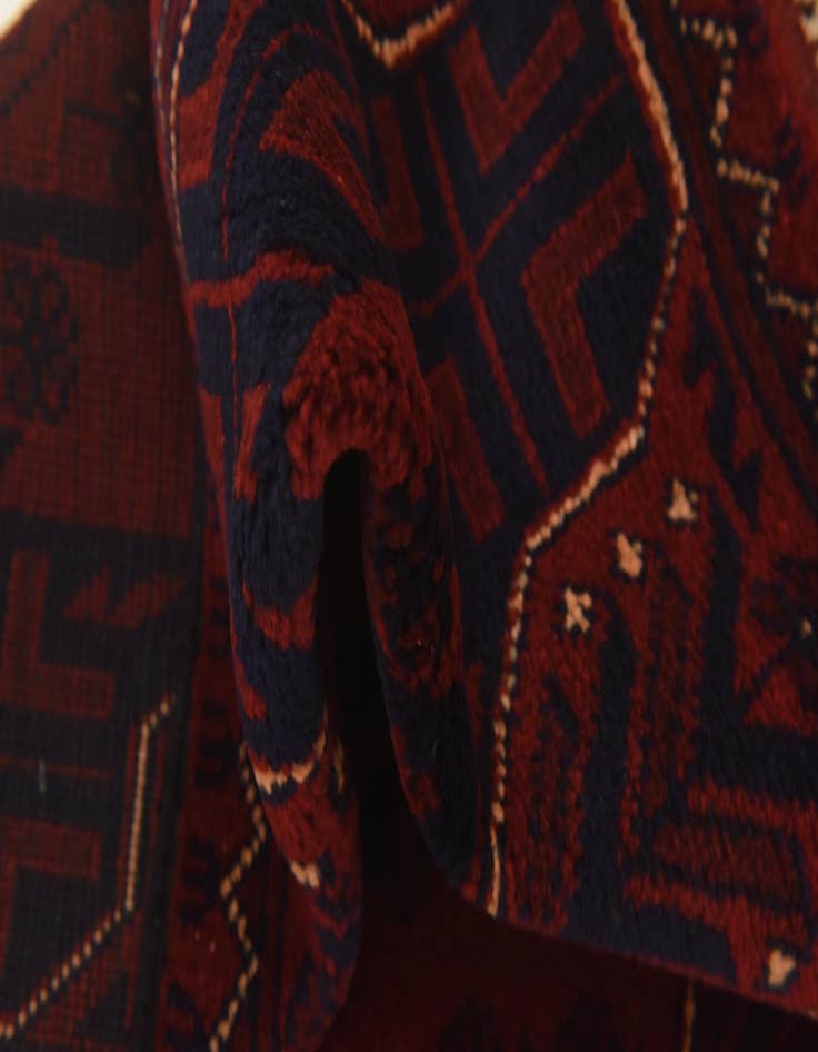 Detail image of 2' 7 x 4' 1 Hand Knotted Khal Mohammadi Wool Rug