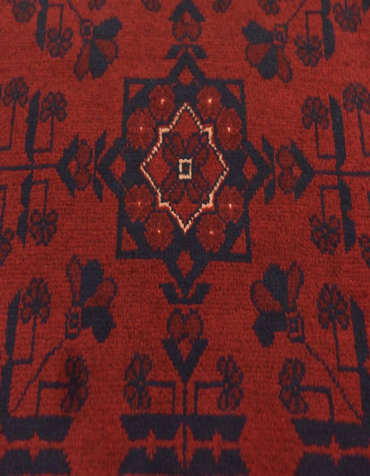 Detail image of 2' 7 x 4' 1 Hand Knotted Khal Mohammadi Wool Rug