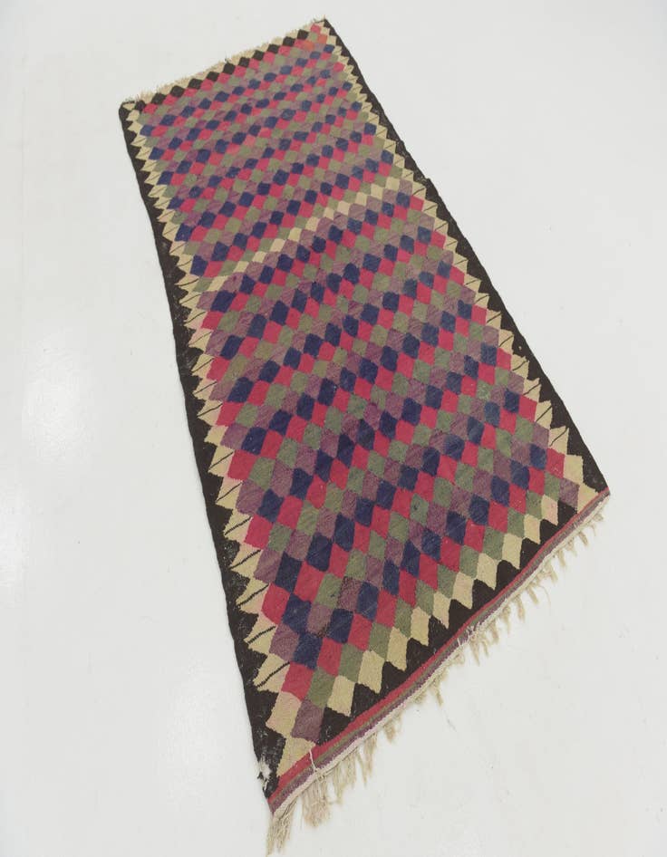 Detail image of  4' 6 x 8'  Hand Woven Kilim Fars Wool Rug