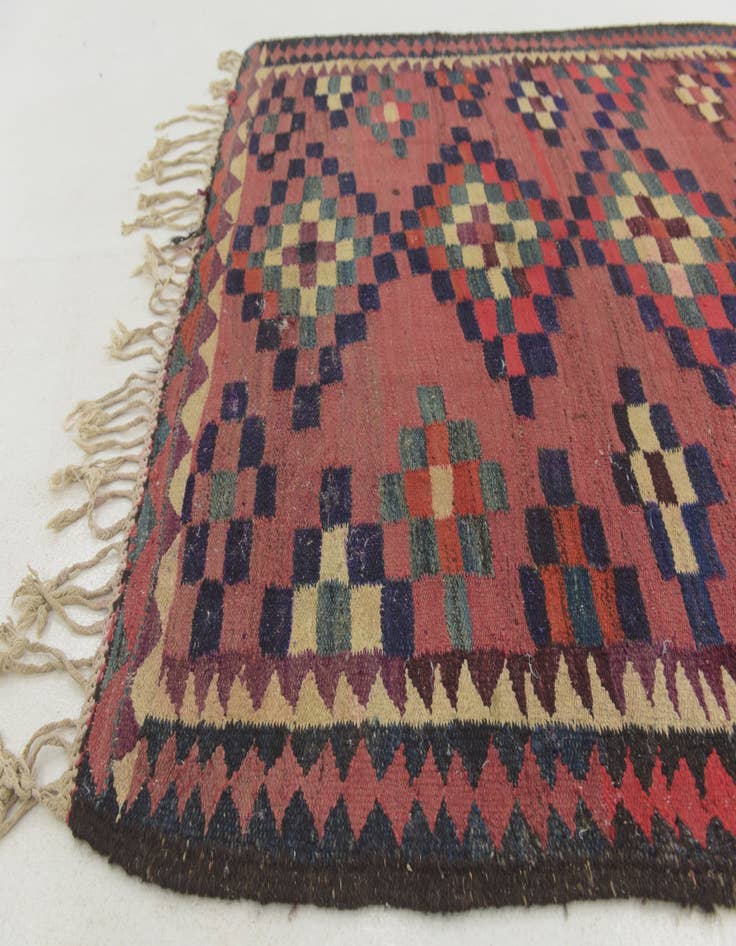 Detail image of  5' x 8' 8  Hand Woven Kilim Fars Wool Rug