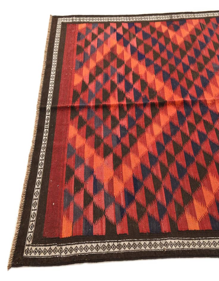 Detail image of  5' x 8' 10  Hand Woven Kilim Fars Wool Rug