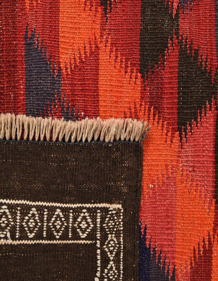 Detail image of  5' x 8' 10  Hand Woven Kilim Fars Wool Rug