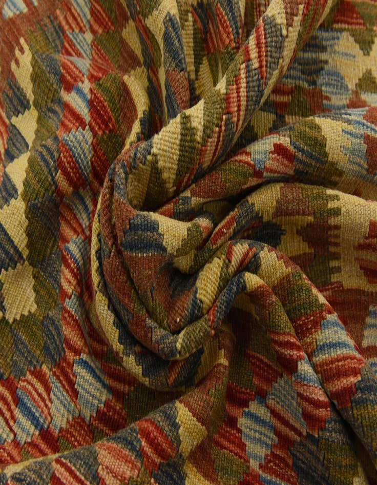 Detail image of  4' x 6' 7  Hand Woven Kilim Maymana Wool Rug