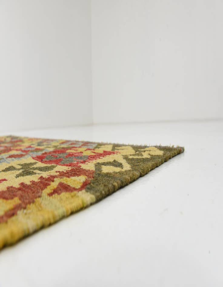 Detail image of  4' 8 x 6' 5  Hand Woven Kilim Maymana Wool Rug