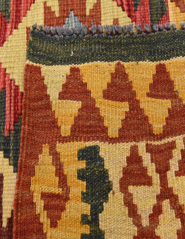Detail image of  3' 4 x 6' 3  Hand Woven Kilim Maymana Wool Rug