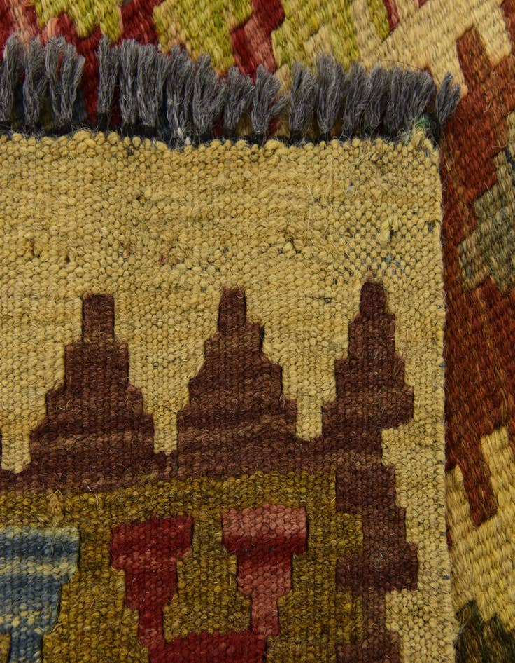 Detail image of  3' 8 x 6' 2  Hand Woven Kilim Maymana Wool Rug