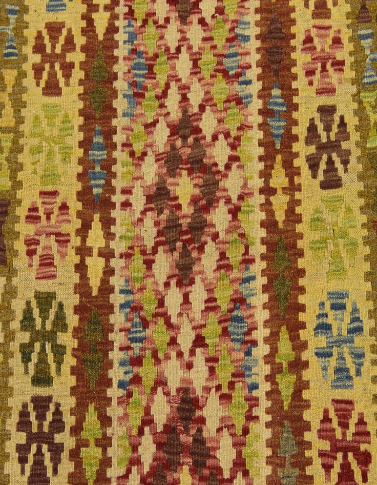 Detail image of  3' 8 x 6' 2  Hand Woven Kilim Maymana Wool Rug