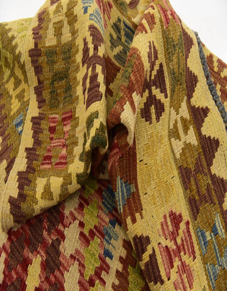 Detail image of  3' 8 x 6' 2  Hand Woven Kilim Maymana Wool Rug