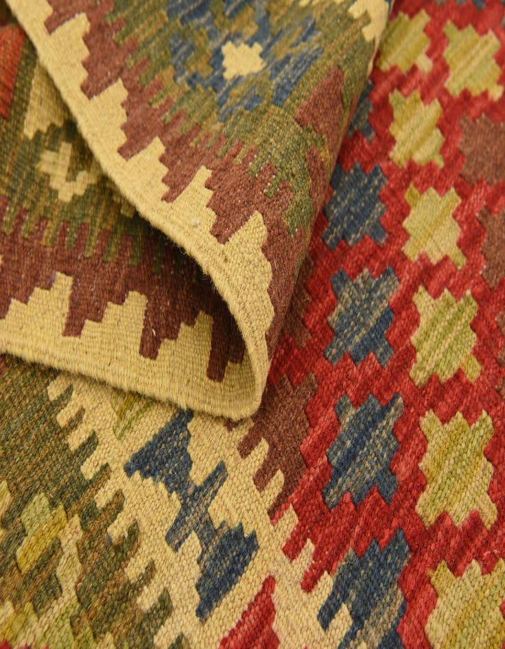 Detail image of  3' 3 x 6' 3  Hand Woven Kilim Maymana Wool Rug