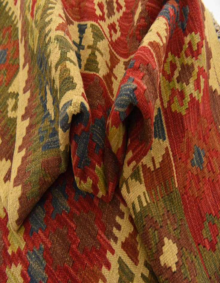 Detail image of  3' 3 x 6' 3  Hand Woven Kilim Maymana Wool Rug