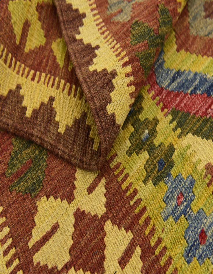 Detail image of  3' 3 x 5' 3  Hand Woven Kilim Maymana Wool Rug