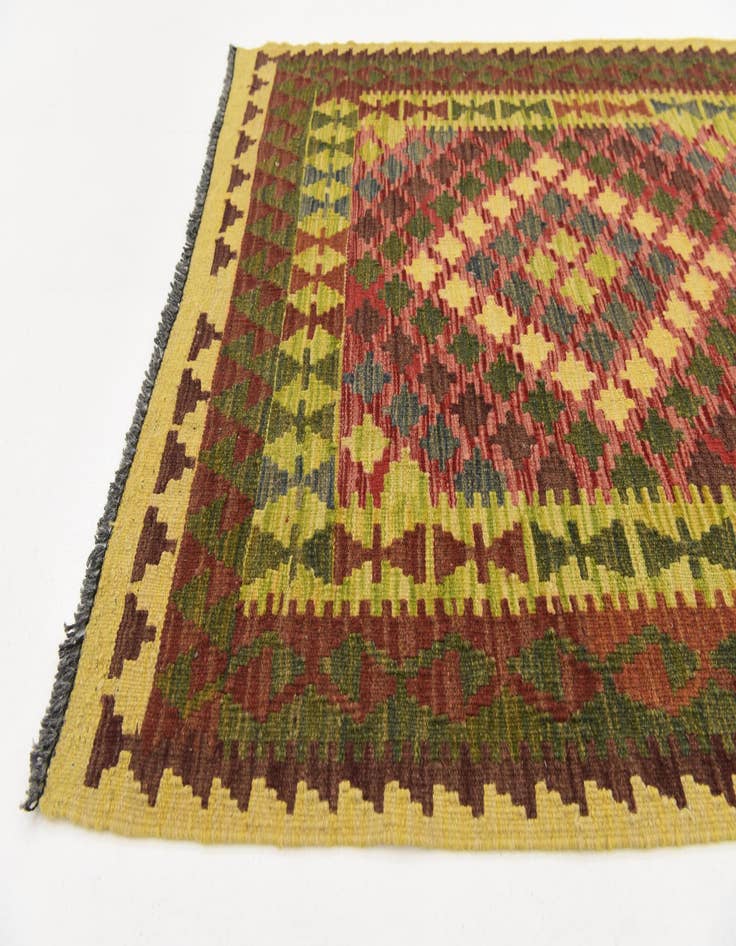 Detail image of  3' 3 x 5' 2  Hand Woven Kilim Maymana Wool Rug