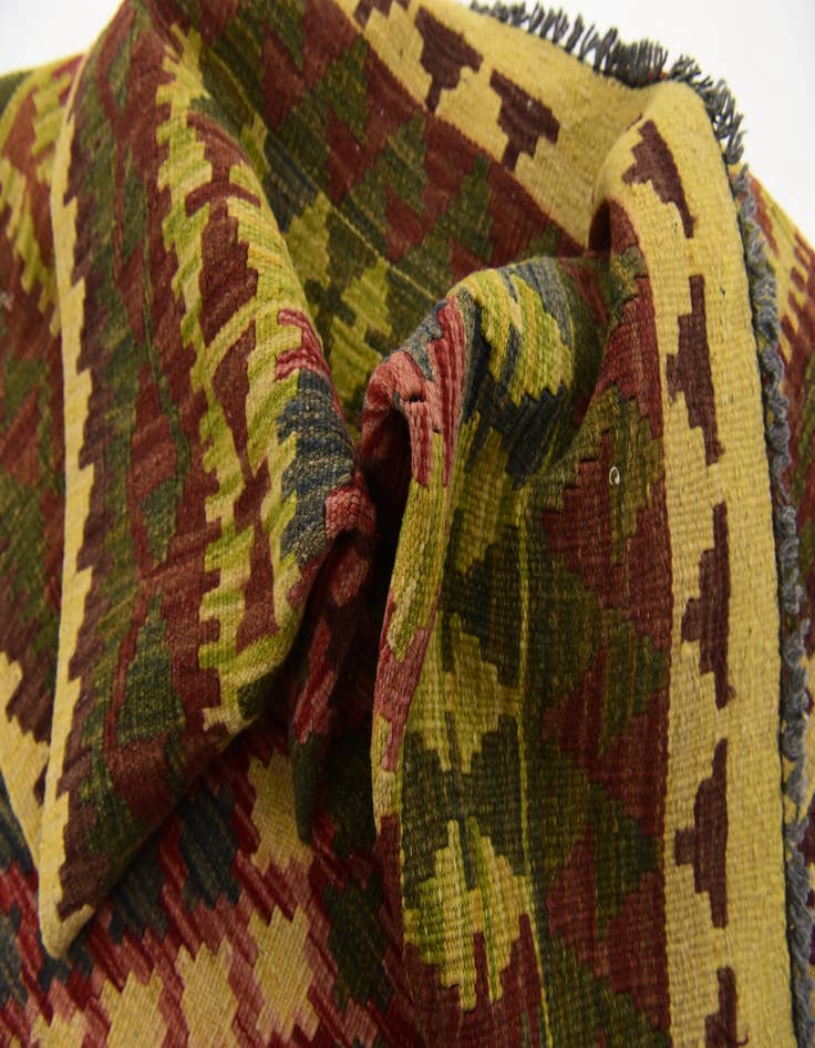 Detail image of  3' 3 x 5' 2  Hand Woven Kilim Maymana Wool Rug