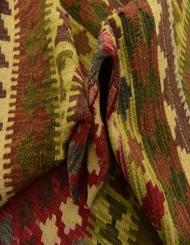 Detail image of  3' 4 x 6' 3  Hand Woven Kilim Maymana Wool Rug