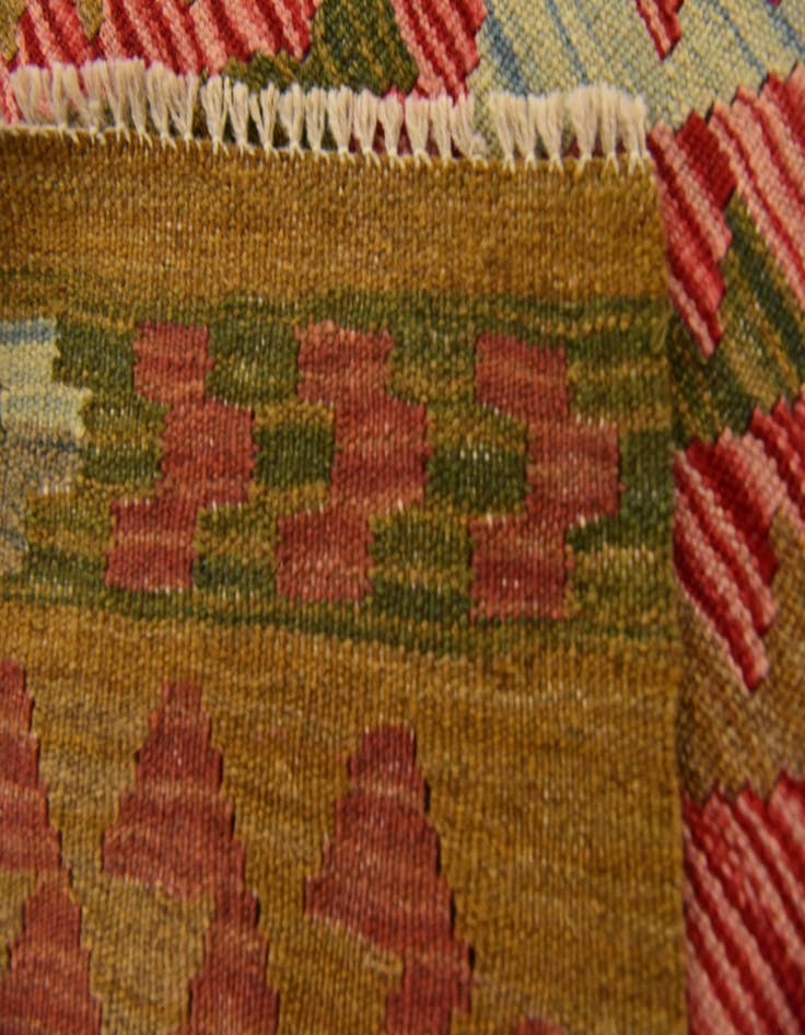 Detail image of  3' 4 x 6' 6  Hand Woven Kilim Maymana Wool Rug