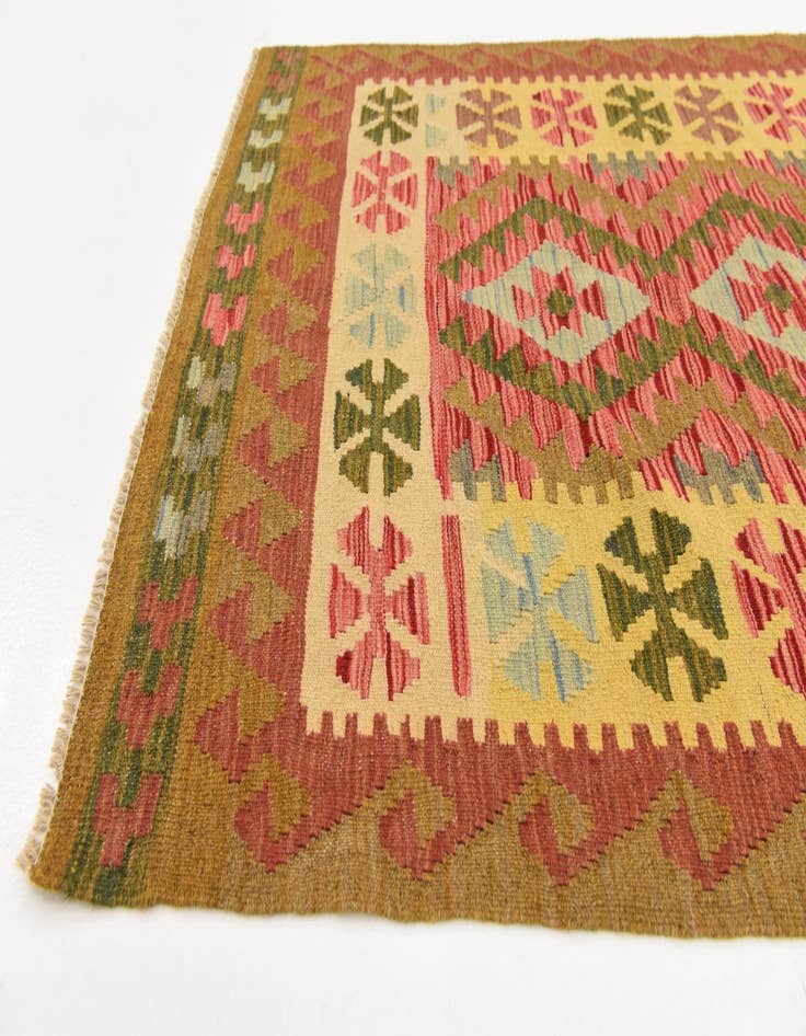 Detail image of  3' 4 x 6' 6  Hand Woven Kilim Maymana Wool Rug