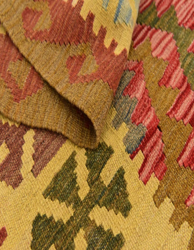 Detail image of  3' 4 x 6' 6  Hand Woven Kilim Maymana Wool Rug