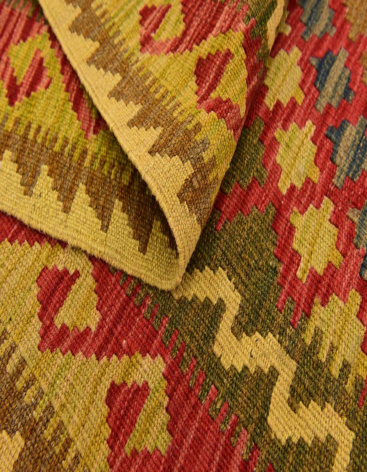 Detail image of 3' 4 x 6' 6 Hand Woven Kilim Maymana Wool Rug