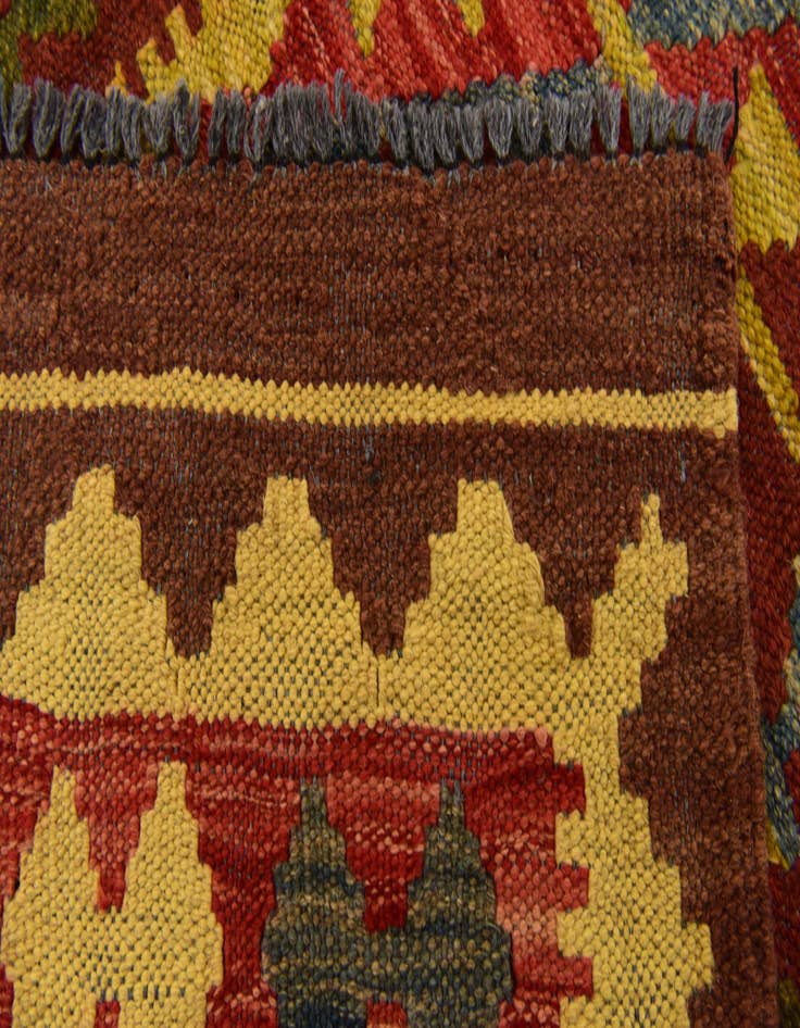 Detail image of  3' 4 x 6' 3  Hand Woven Kilim Maymana Wool Rug