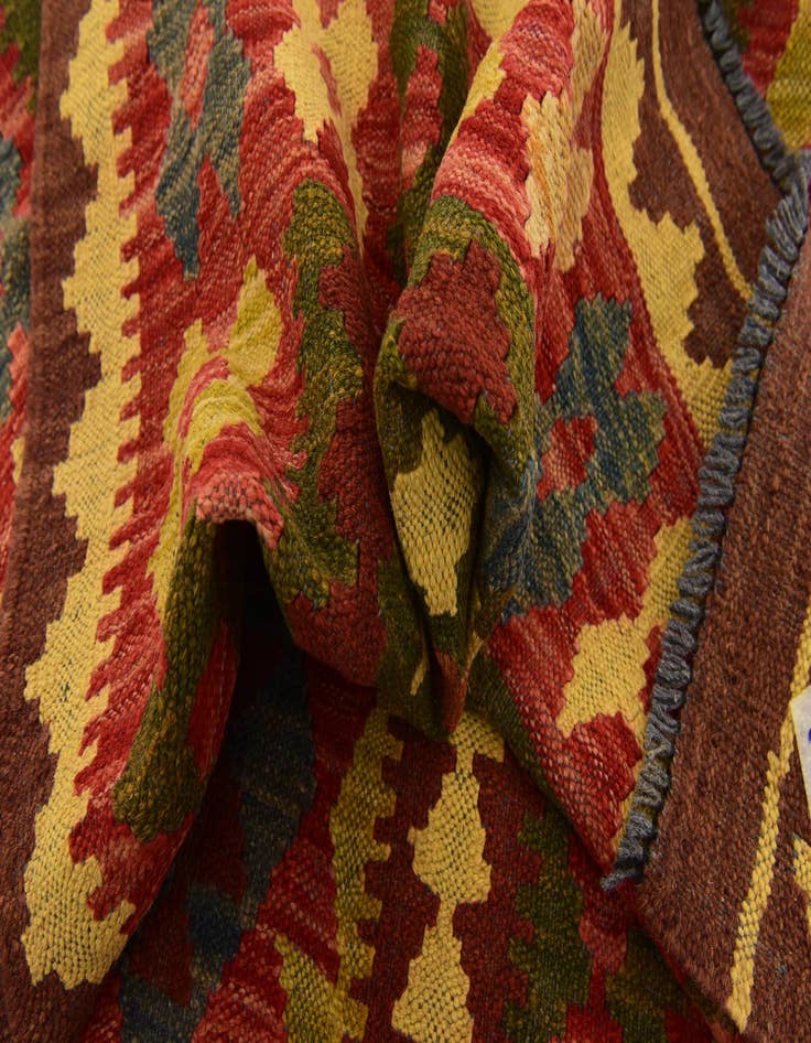 Detail image of  3' 4 x 6' 3  Hand Woven Kilim Maymana Wool Rug