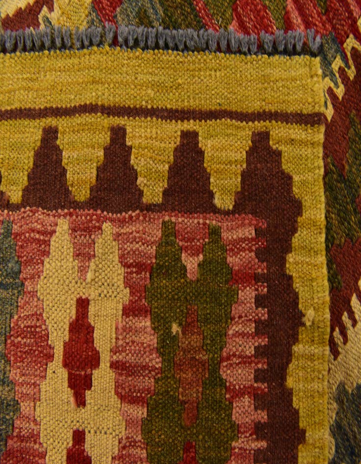 Detail image of  3' 3 x 6' 5  Hand Woven Kilim Maymana Wool Rug