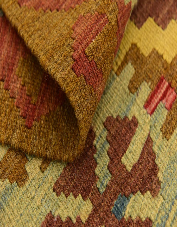 Detail image of  3' 5 x 6' 3  Hand Woven Kilim Maymana Wool Rug