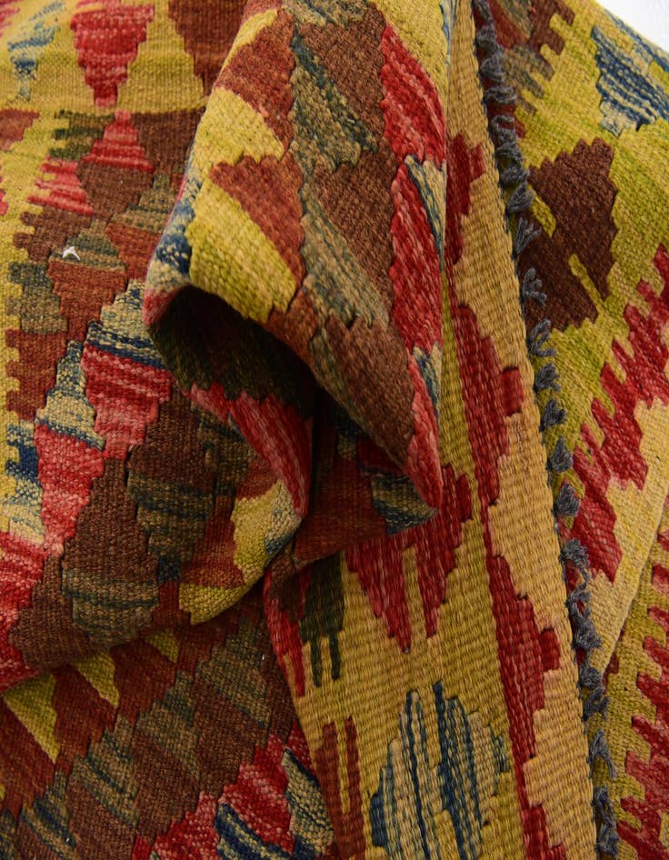 Detail image of  3' 5 x 4' 3  Hand Woven Kilim Maymana Wool Rug