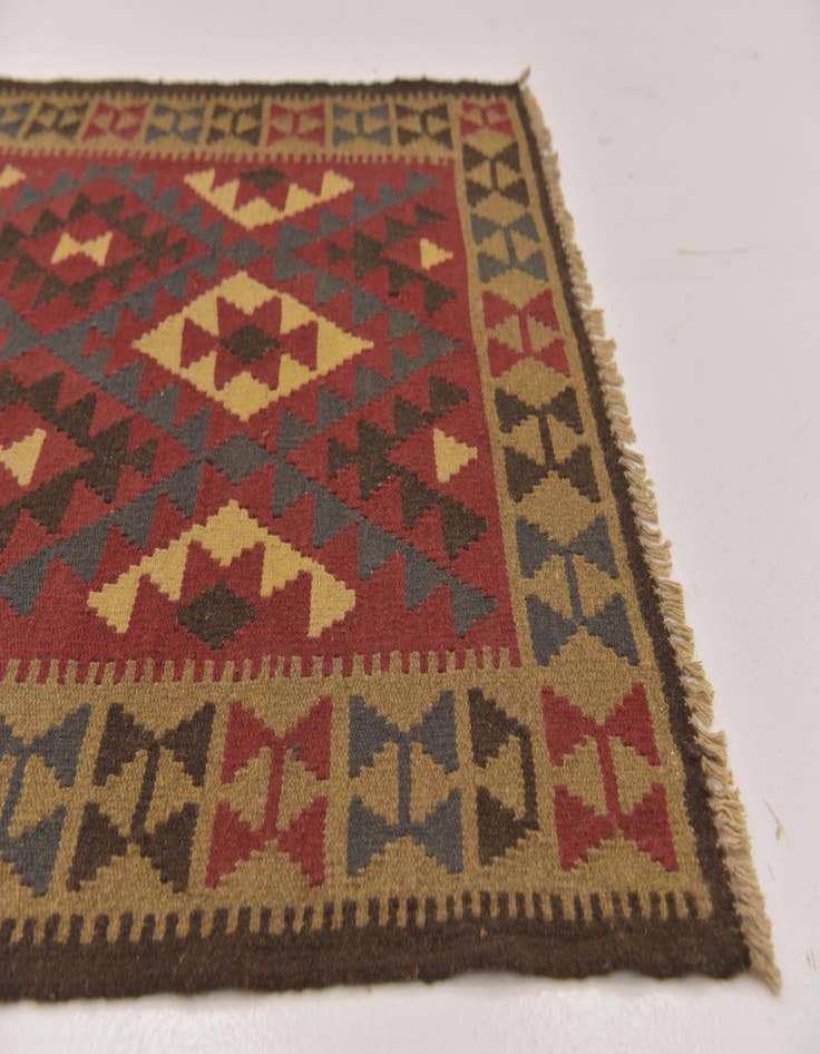 Detail image of  3' 5 x 6' 5  Hand Woven Kilim Maymana Wool Rug