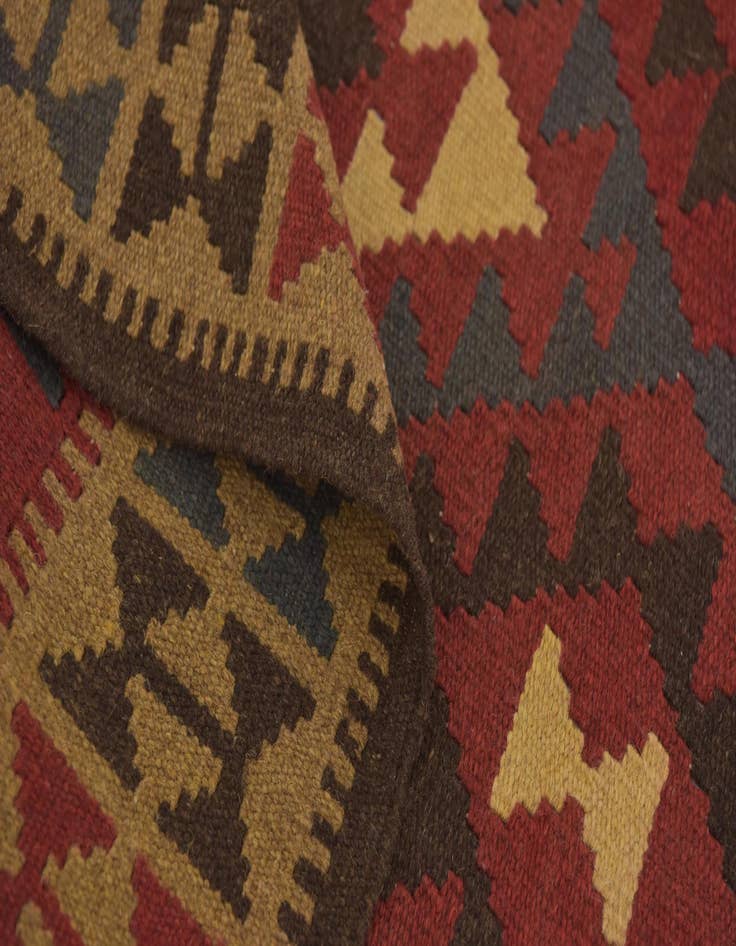 Detail image of  3' 5 x 6' 5  Hand Woven Kilim Maymana Wool Rug