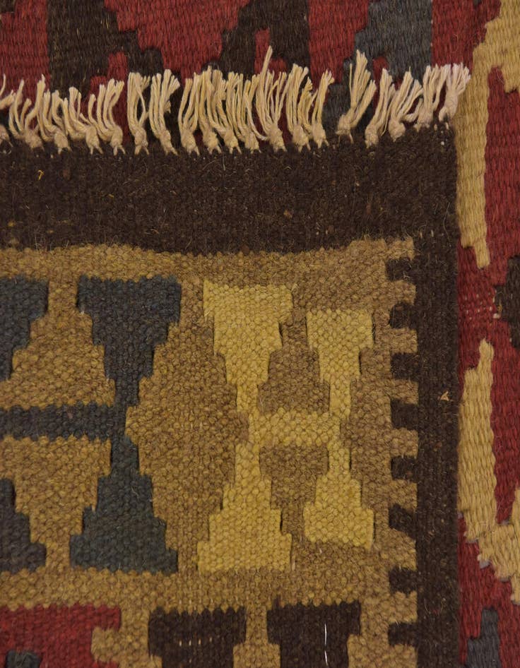 Detail image of  3' 5 x 6' 5  Hand Woven Kilim Maymana Wool Rug