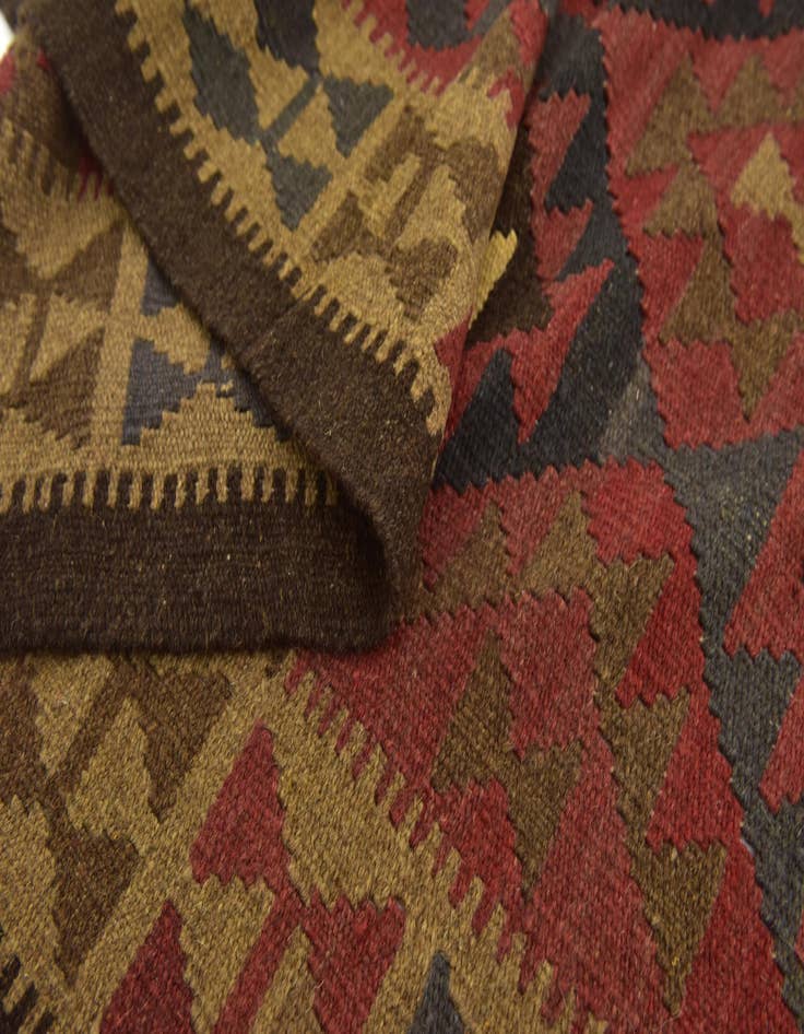 Detail image of  5' x 8'  Hand Woven Kilim Maymana Wool Rug