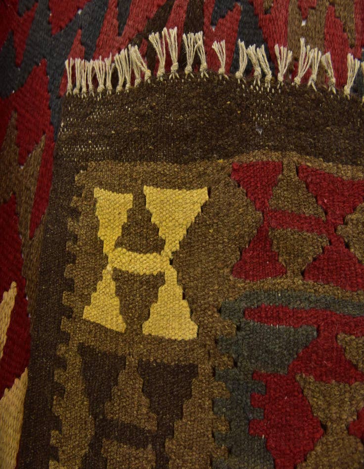 Detail image of  5' 3 x 8' 2  Hand Woven Kilim Maymana Wool Rug